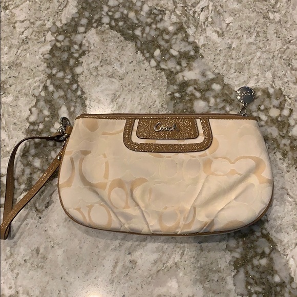 Coach Handbags - Coach clutch